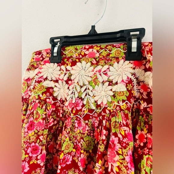 Free People co-ord set Nyomi Embroidered Floral Mini Skirt Crop Top Red pink - Picture 10 of 10